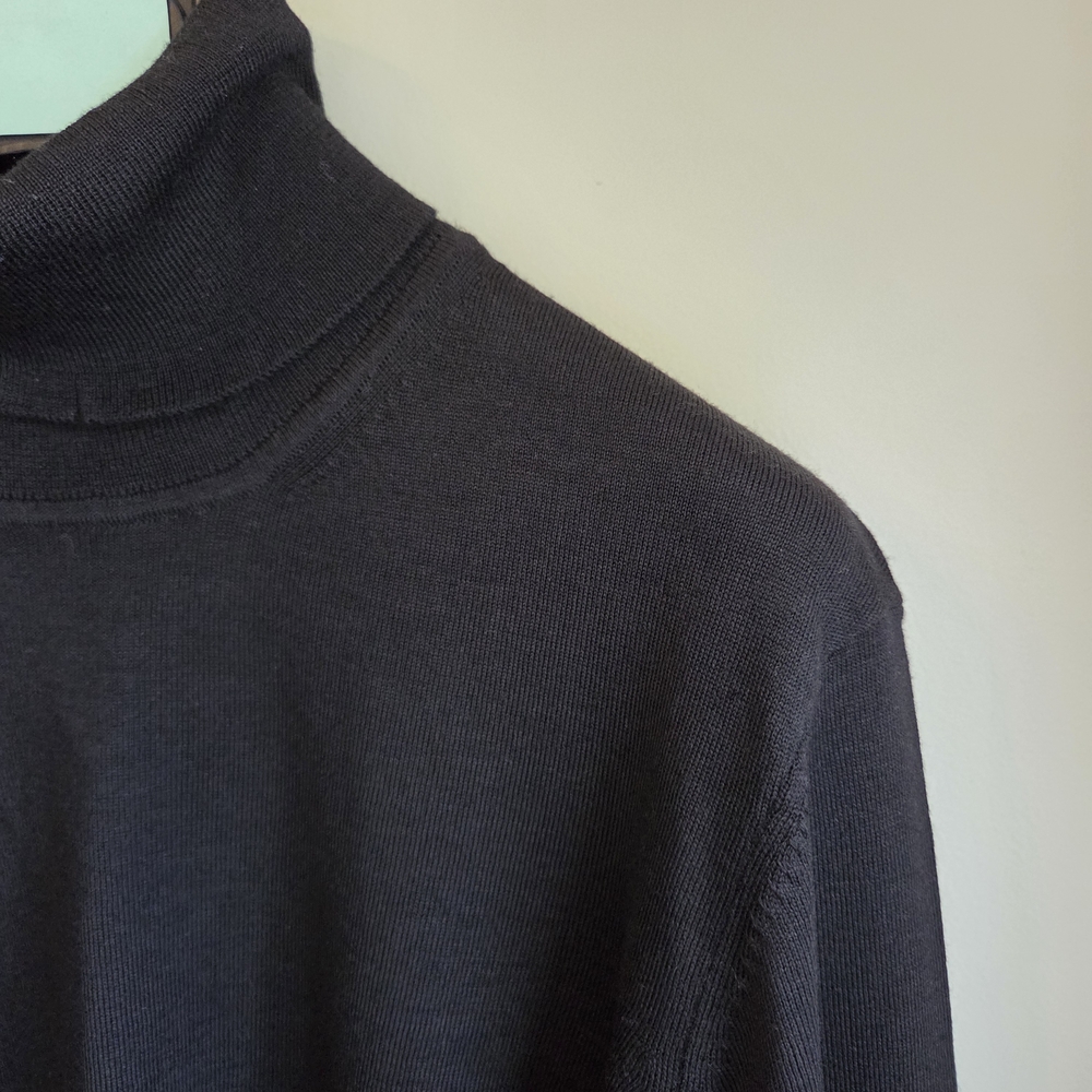Boss 100%Wool BLACK "Slim-Fit Rollneck Sweater" NWT Light Wt Harry Rosen L